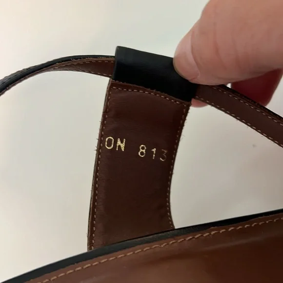 ALOHAS ASYMMETREIC BLACK HEEL - Picture 9 of 16